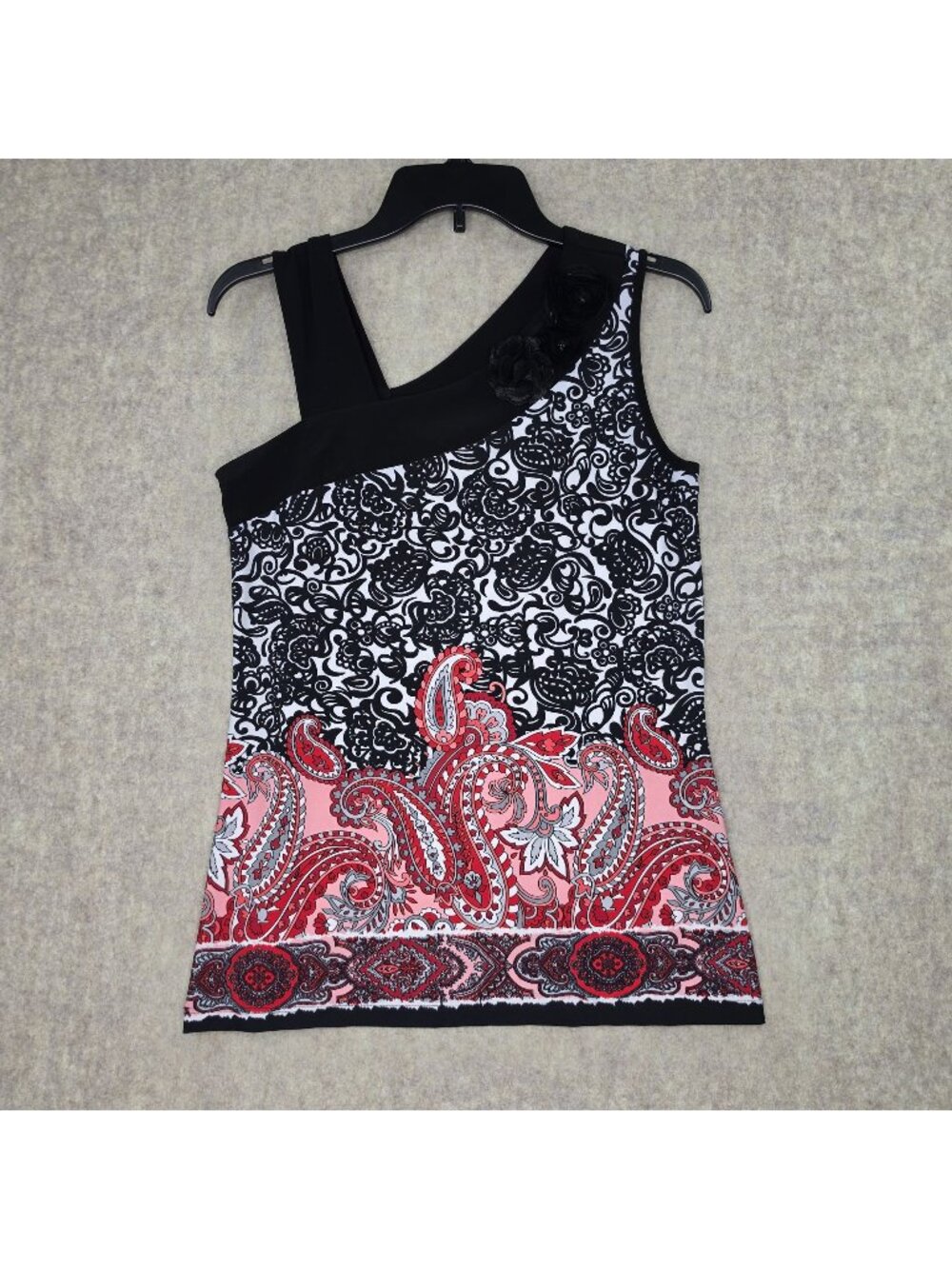 Asymmetrical Women Sleeveless Floral Black Tank Top Red Paisley Pattern Stretchy